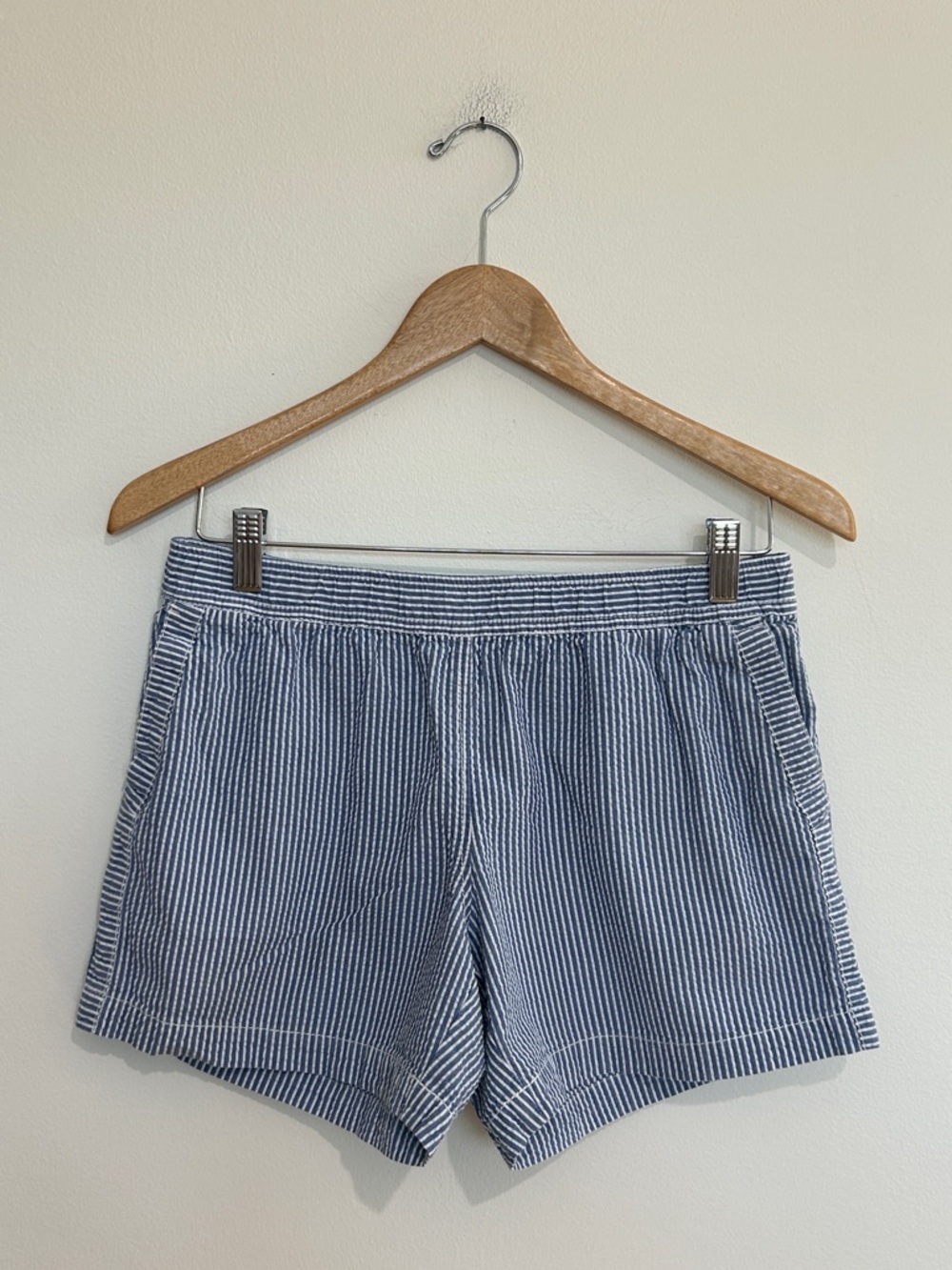Vineyard Vines Women’s Seersucker Shorts Size XS EUC